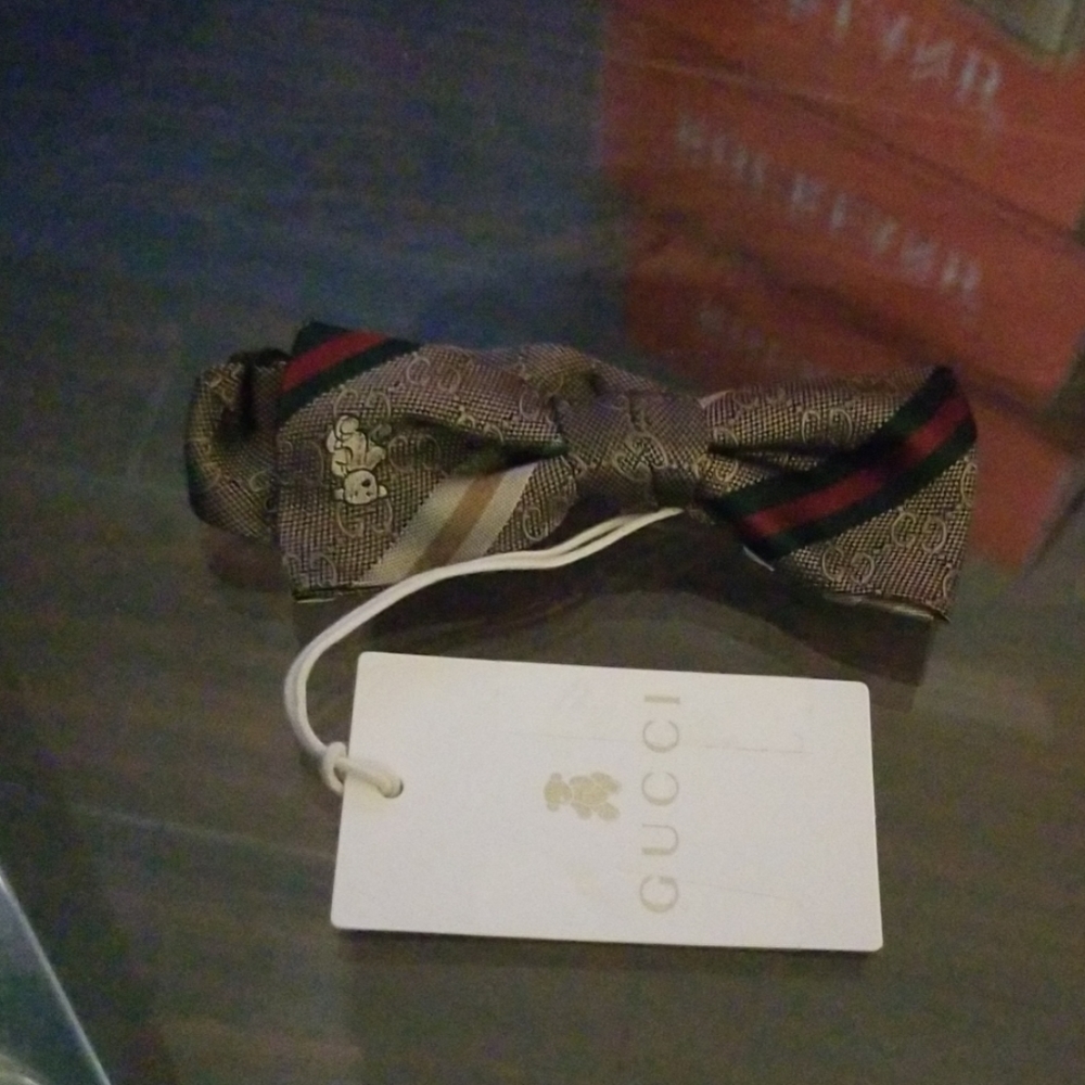 Gucci bowe tie for babies